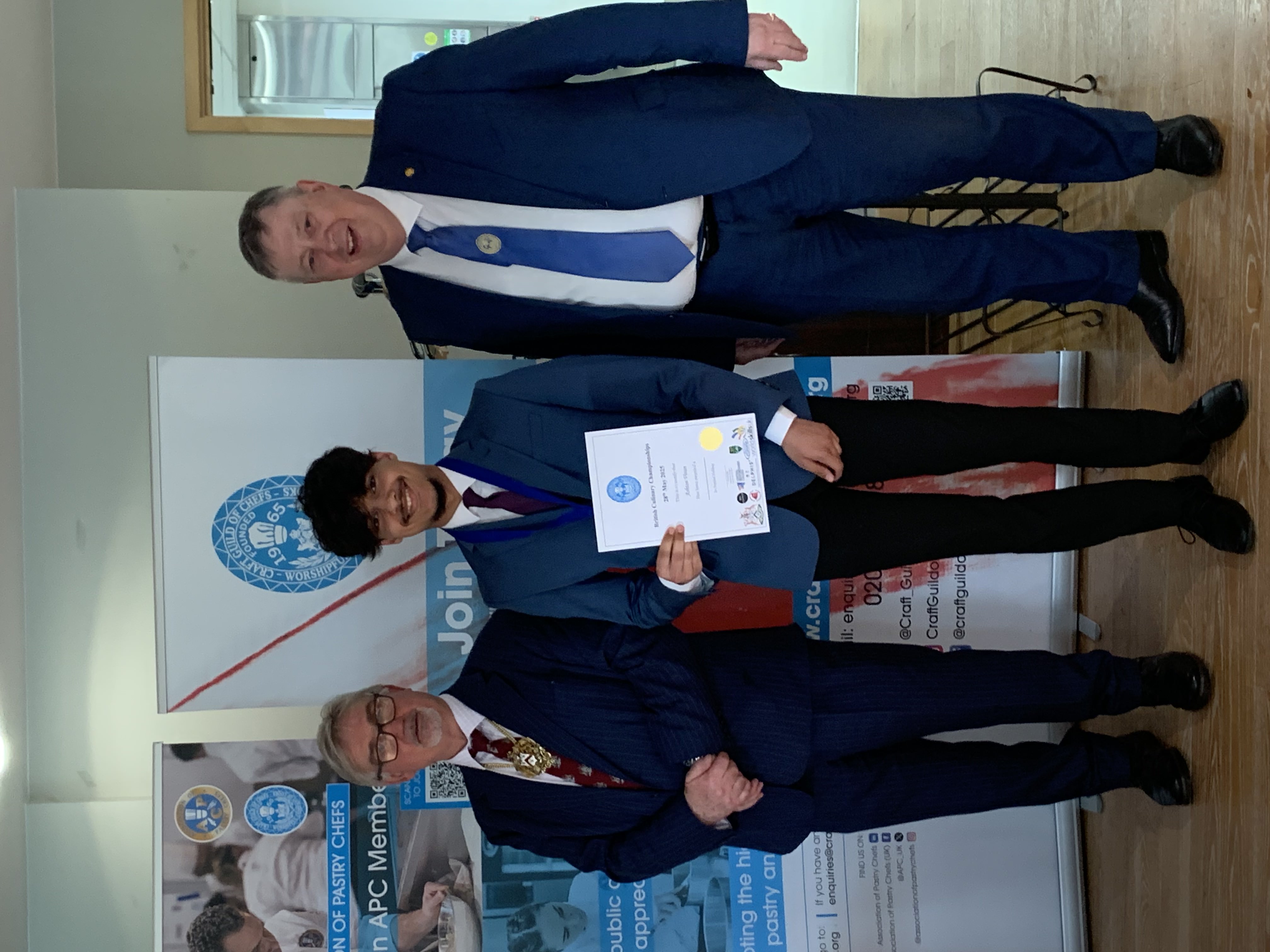 Ashton Vivian receives prestigious Gold Award in Cocktail Making at the British Culinary Championships